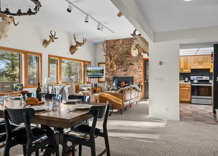 Rmr: Stock House In Teton Village